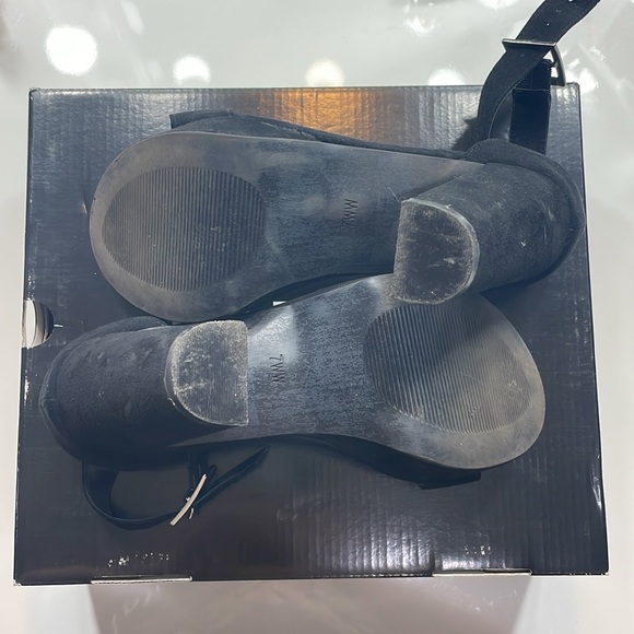 Torrid black platform heel size 7 - Picture 3 of 4